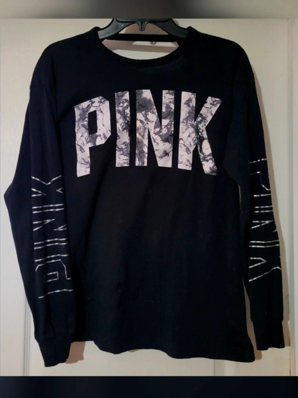 PINK Victoria's Secret Black Long-Sleeve With Marbled Logo & Cutout Back. XS